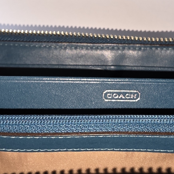 Coach TEAL LEATHER Zipper Wallet - Picture 4 of 4